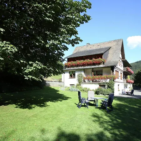 Lovely In Oberkirchen Near Golfing And Horse Riding Apartmán Schmallenberg